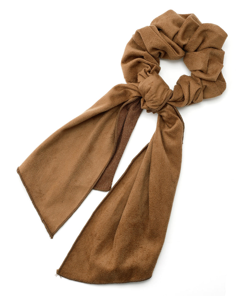 シックカラーのスエード調リボンシュシュ