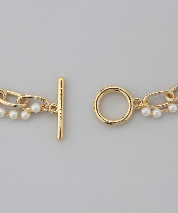 Pearl and chain mantel necklace [C]