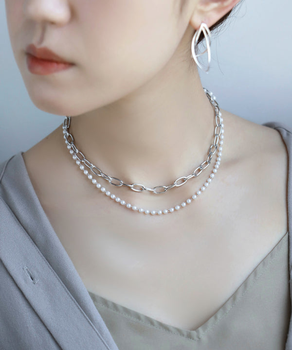 Pearl and chain mantel necklace [C]