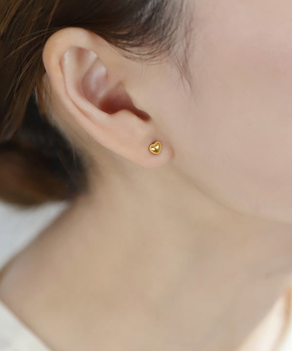 【ステンレス】ハートピアス