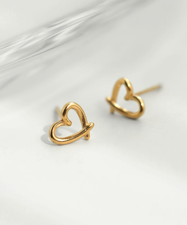 【ステンレス】ハートラインピアス