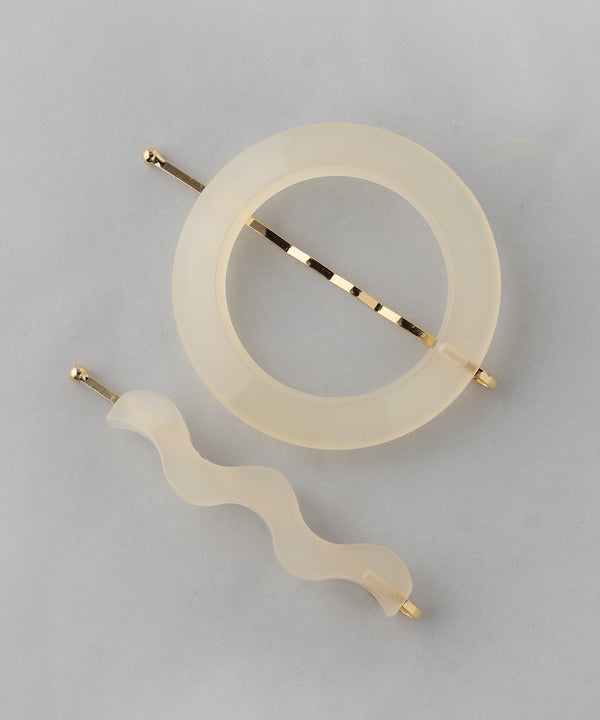 夏の日差しに艶めく、クリアアクセサリー 32