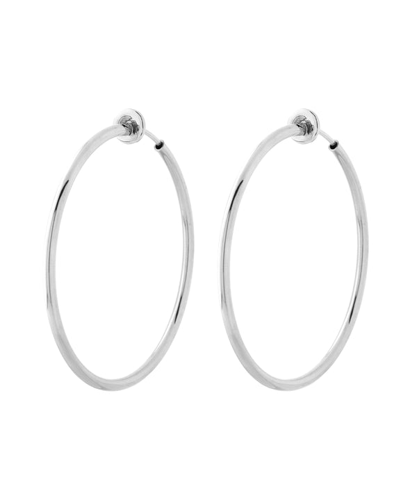 シンプルスタイルで心地良い華やぎを。メタル&#215;フープピアス＆イヤリング 50