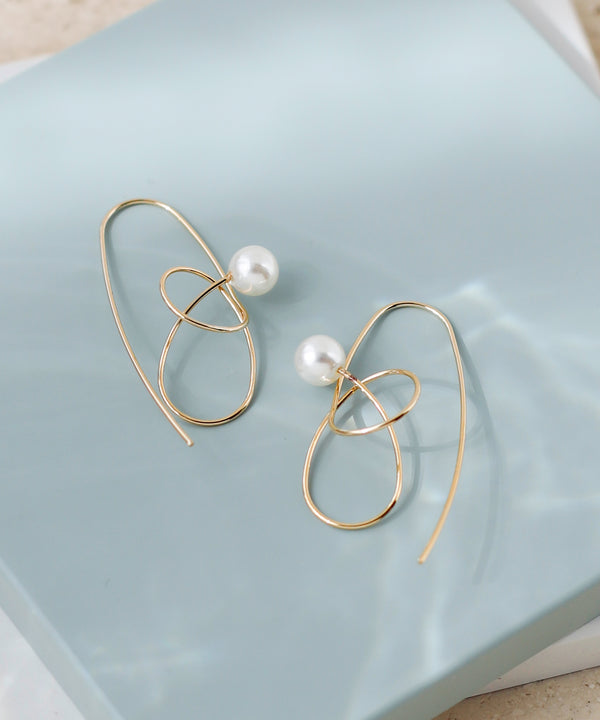 パール×ニュアンスラインフックピアス