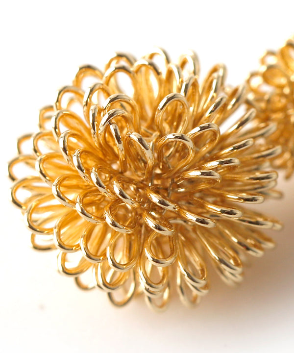 Pom-pom flower string earrings