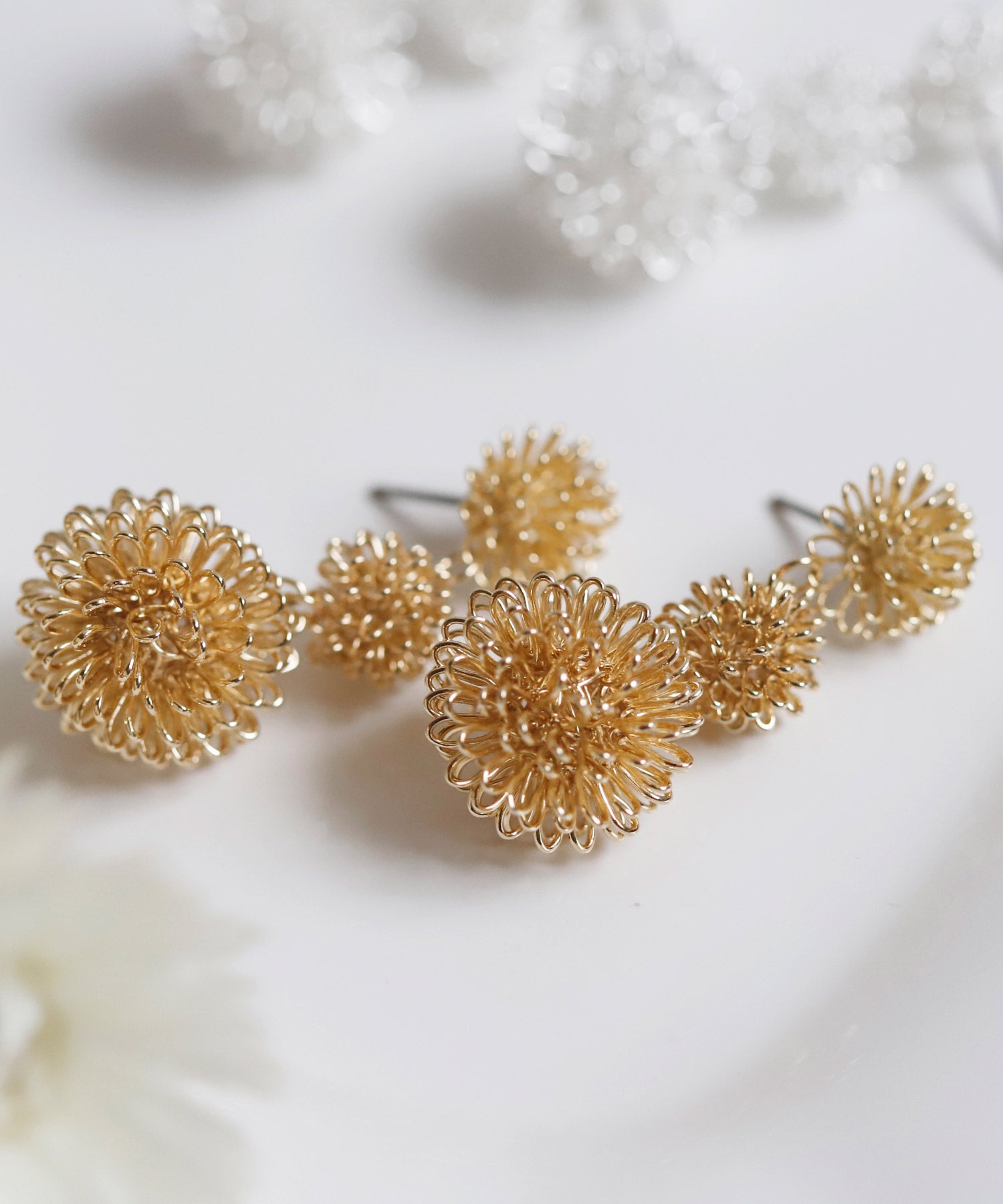 11　3連ボンボンピアス☆ 11 3連ボンボンピアス☆