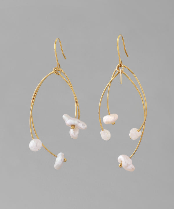 Freshwater pearl earrings [Sheerchic]