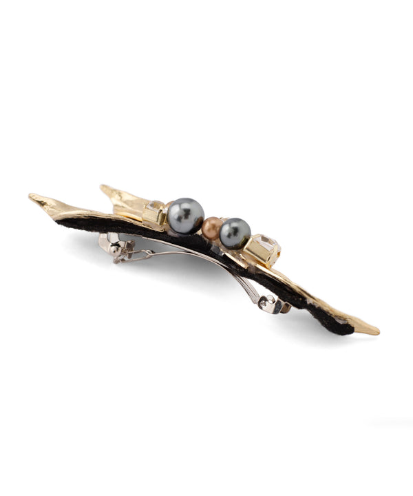 パール×ビジューのリーフバレッタ