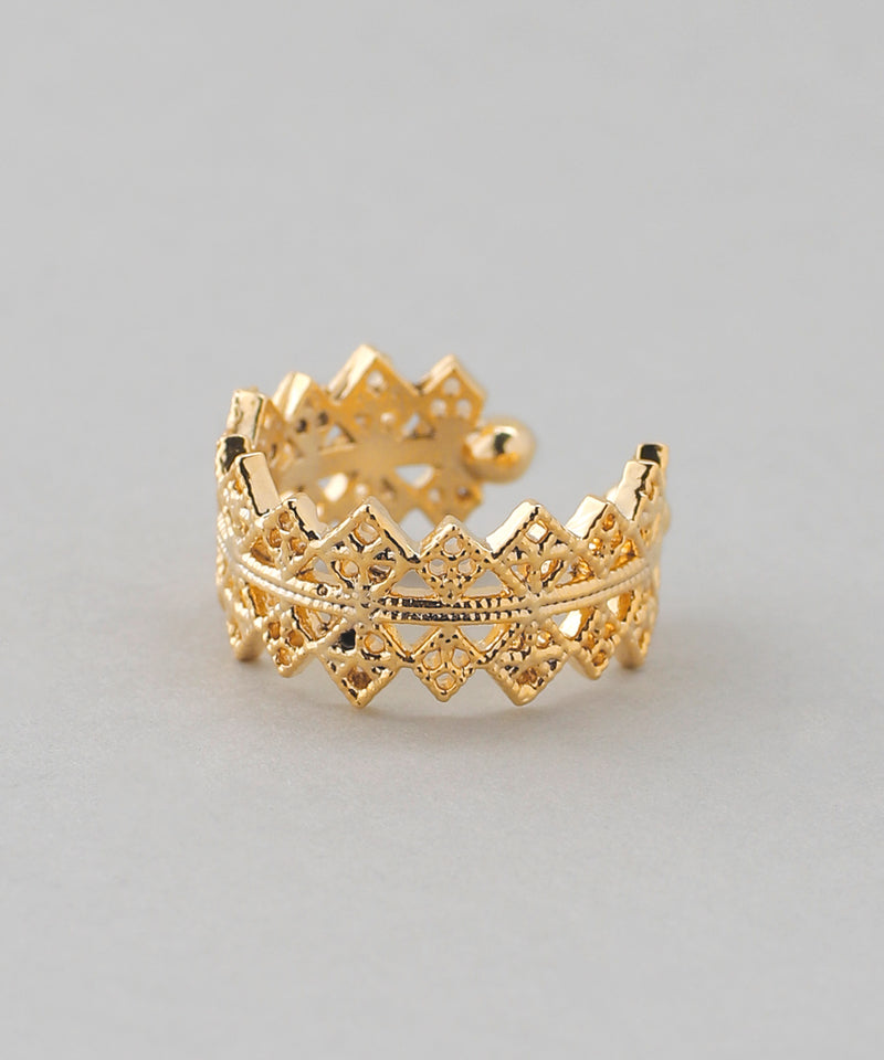 スクエアレースのイヤーカフ