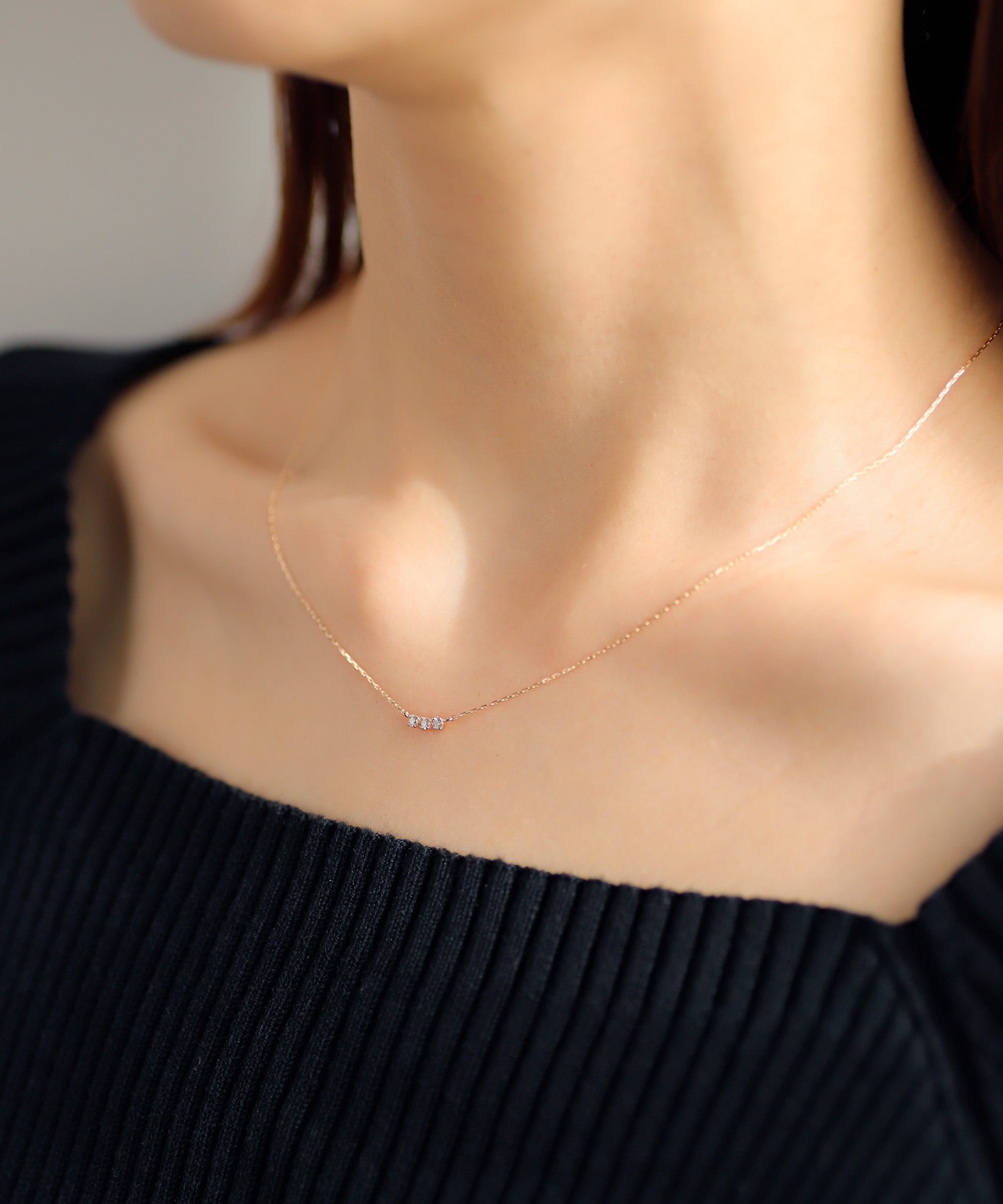 SIENA ROSE】三つ星ダイヤラインのネックレス｜SANPO ONLINE