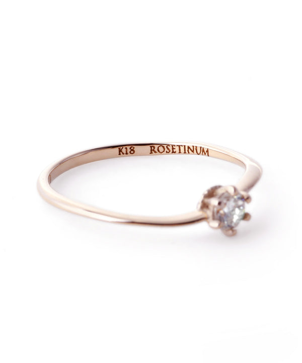Twisted line single diamond ring