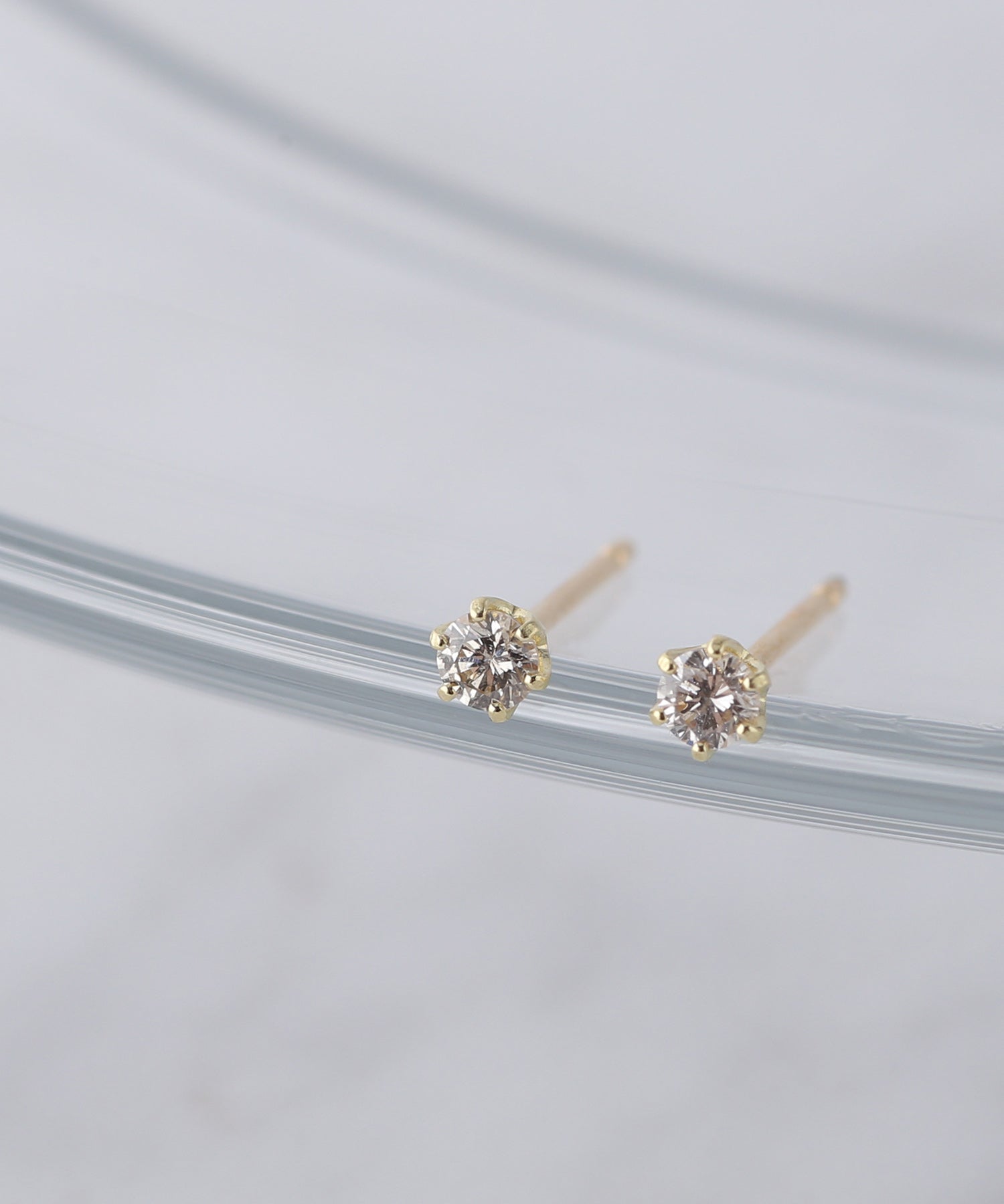 SIENA ROSE】一粒ダイヤのスタッドピアス｜SANPO ONLINE(サンポー