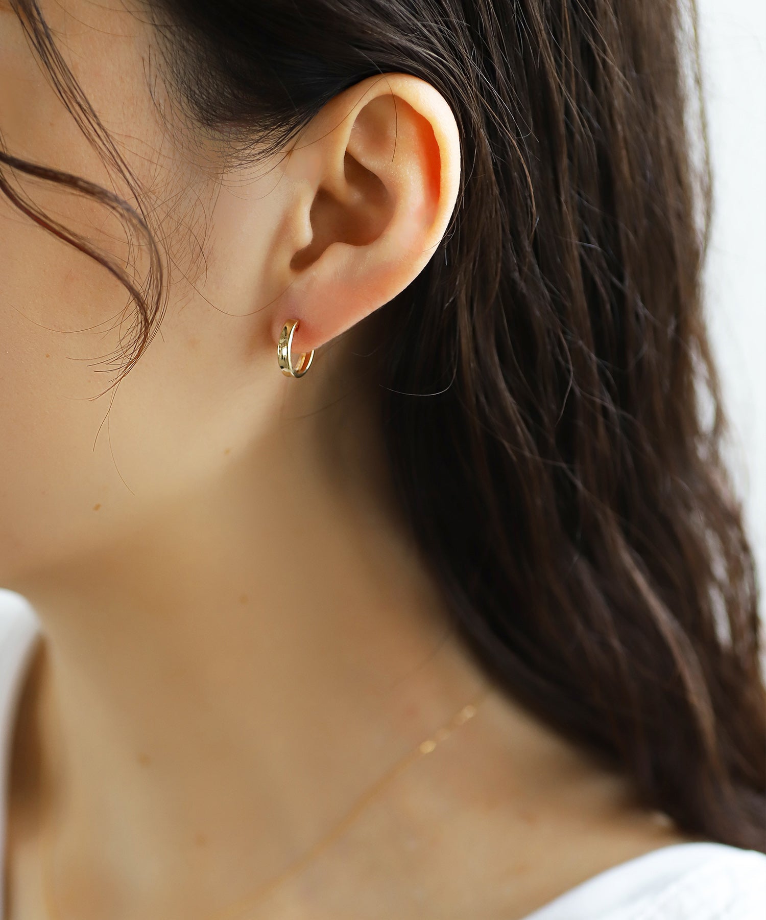 SIENA ROSE】リムクロッシングピアス｜SANPO ONLINE(サンポーオンライン)