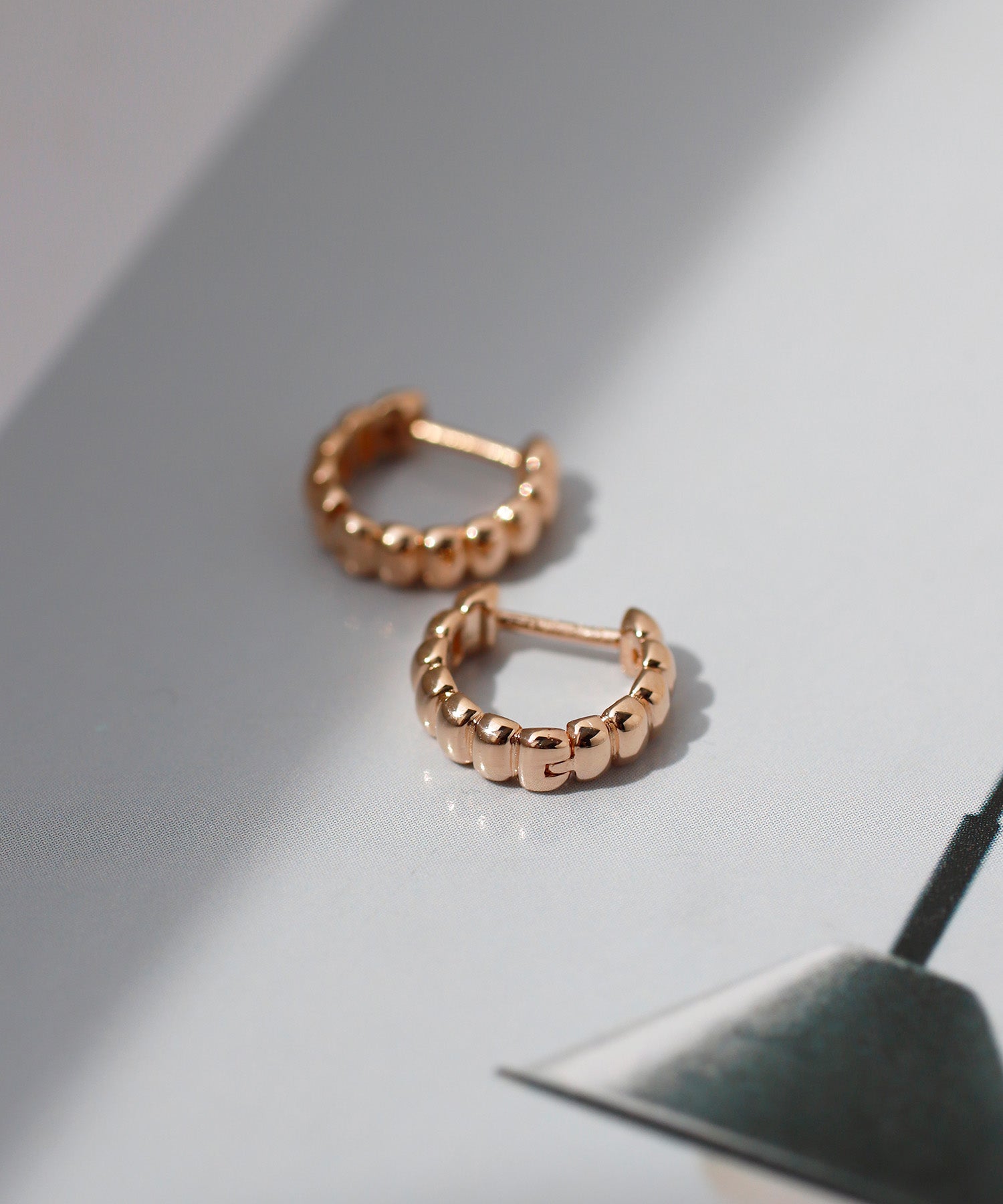 アン アン SIENA ROSE K10フープピアス(S) SIENA ROSE】パイプフープピアス[S]｜アネモネ・シエナロゼ