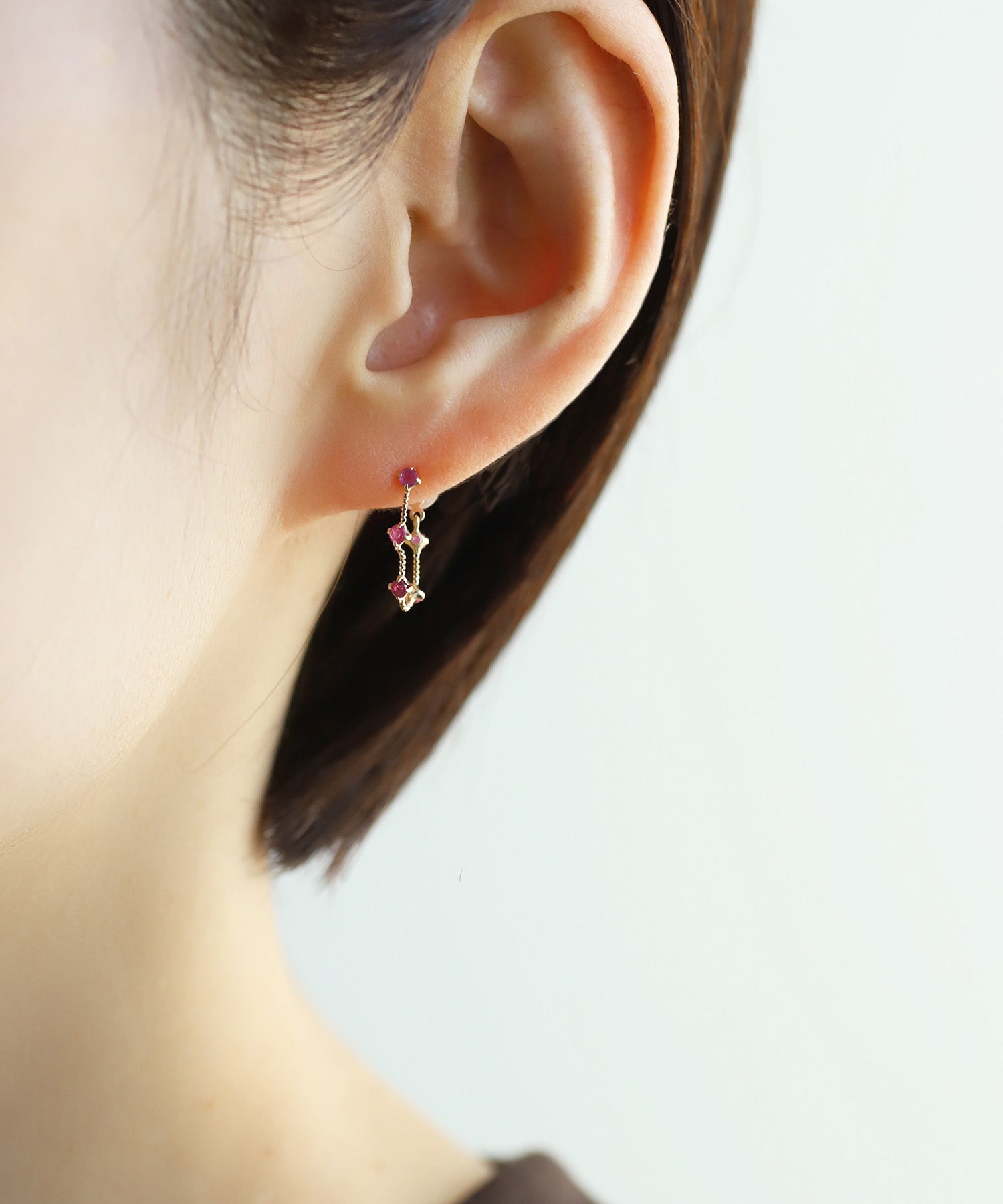 SIENAROSE】ルビーチェーンフープピアス｜SANPO ONLINE(サンポー