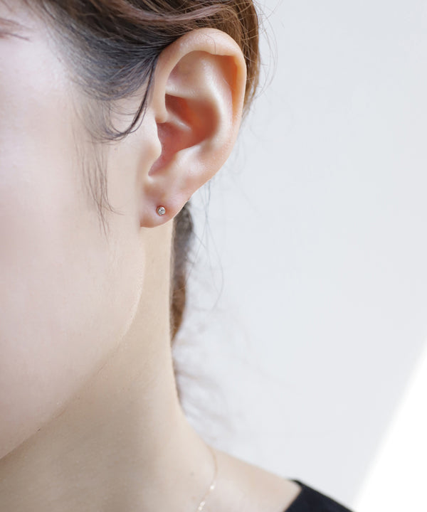 プチダイヤワントップピアス