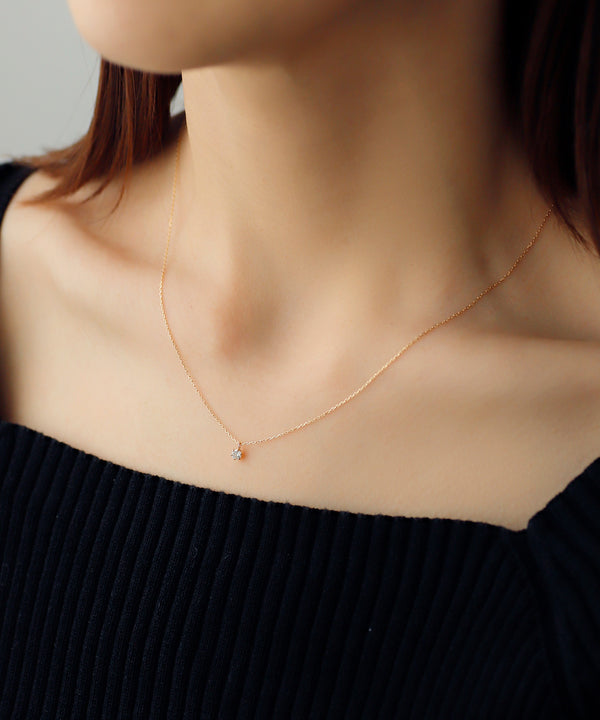 一粒ダイヤモンドの18金ネックレス[0.1ct]