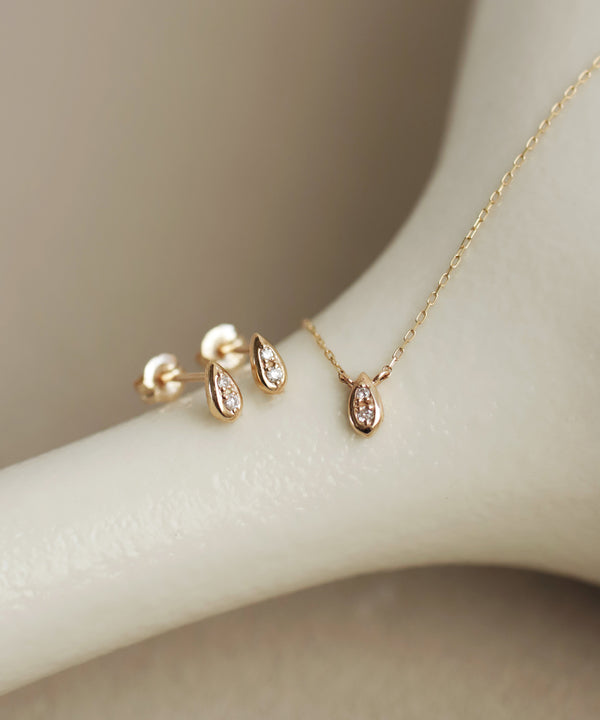 ティアドロップピアス