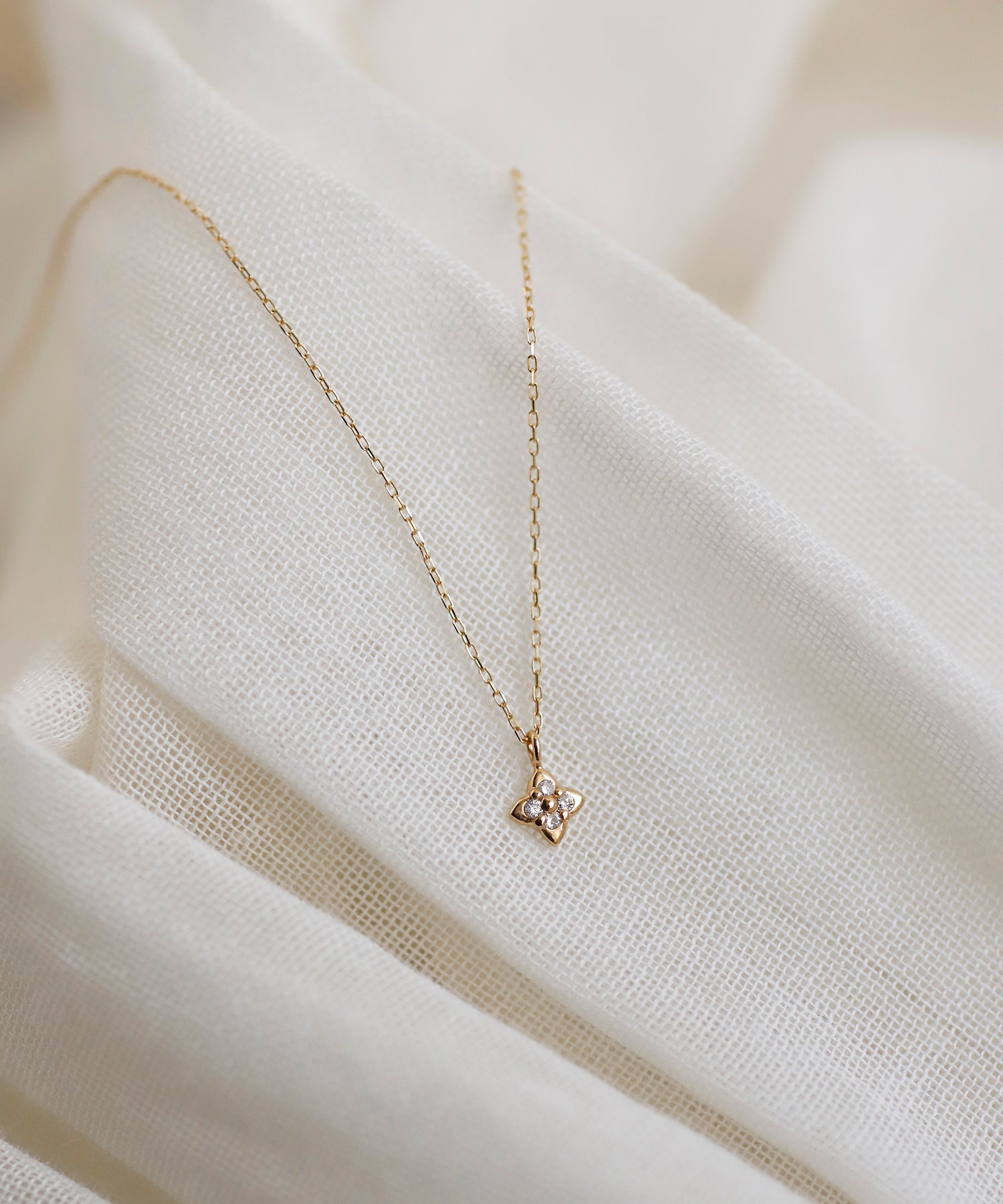 SIENAROSE】フラワーモチーフダイヤネックレス｜アネモネ・シエナロゼ