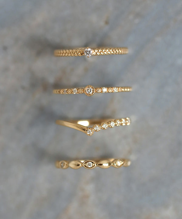 LAUREL・シードモチーフ3粒ダイヤリング