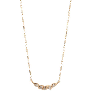 ガーランドネックレス