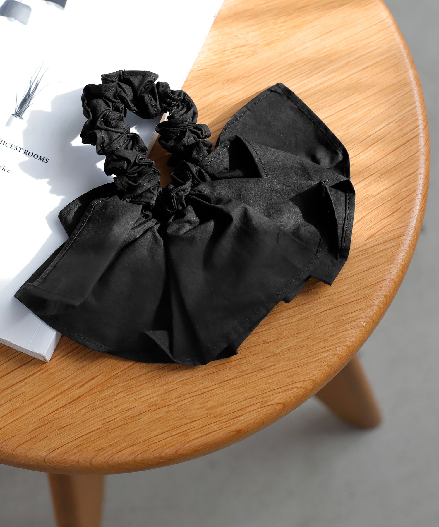 ANEMONE】シックカラーボリュームフリルシュシュ｜アネモネ