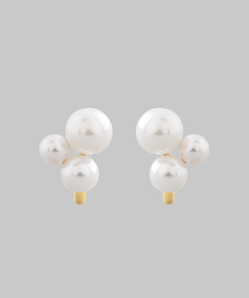 pearl earrings