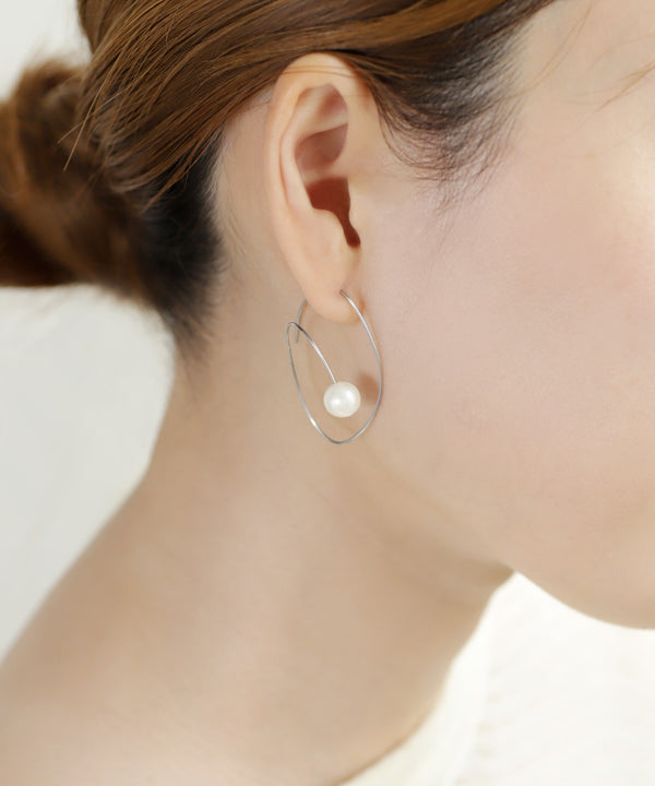 淡水パールコイルピアス