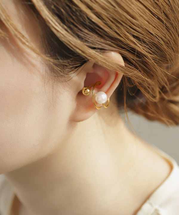 Pearl x Sphere Ear Cuff