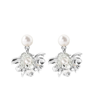 パール×フラワーピアス
