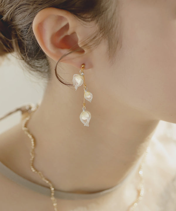パール×クリアフラワーピアス