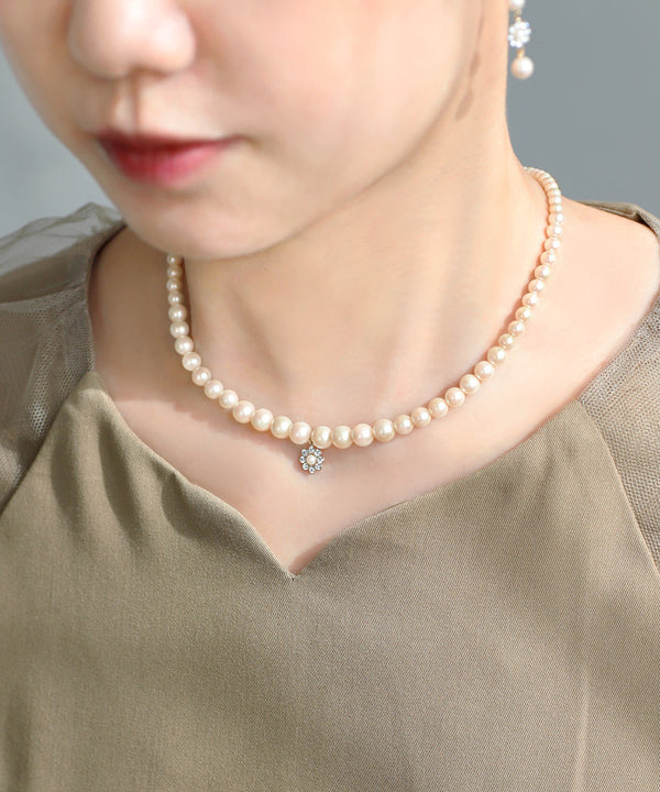 ビジューフラワー×パールネックレス